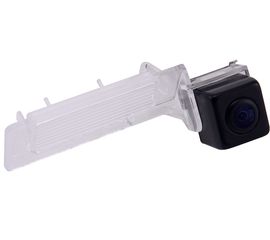 Штатная камера заднего вида Skoda Superb Combi с динамической разметкой